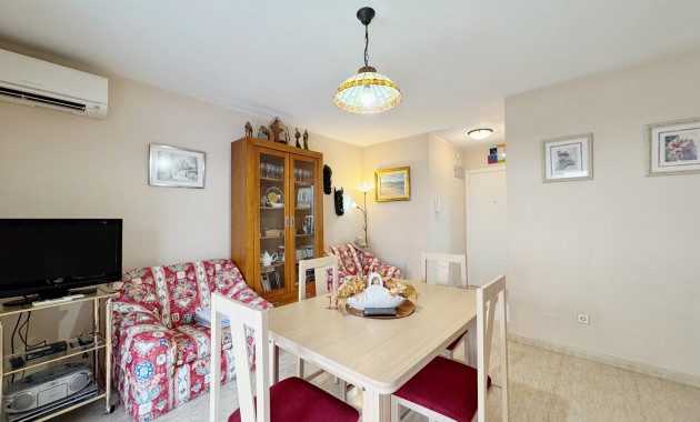 Resale - Wohnung -
Orihuela - Orihuela Costa