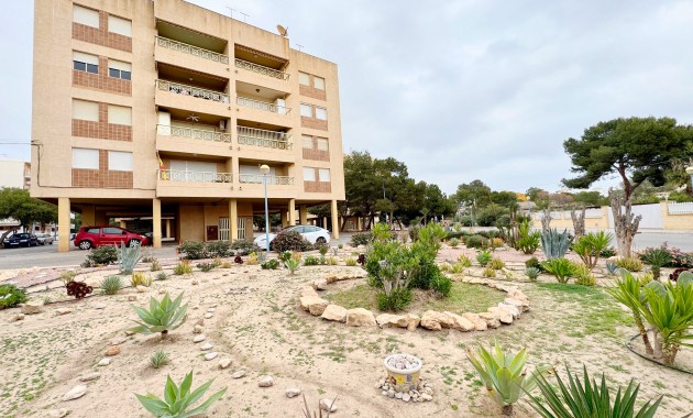 Resale - Wohnung -
Orihuela - Orihuela Costa