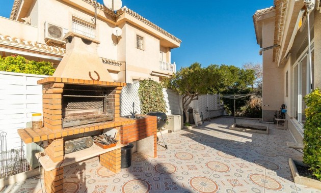 Venta - Villa -
Orihuela Costa - Playa Flamenca