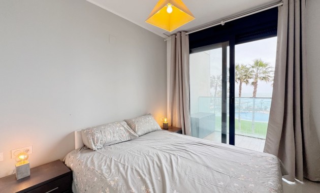 Resale - Wohnung -
Torrevieja - Punta prima