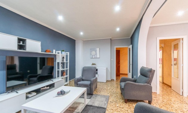 Sale - Apartment -
Torrevieja - Centro