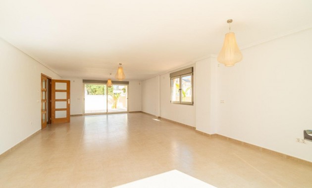 Venta - Villa -
Torrevieja - Aguas nuevas 2