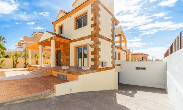 Venta - Villa -
Torrevieja - Aguas nuevas 2