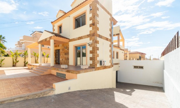 Venta - Villa -
Torrevieja - Aguas nuevas 2