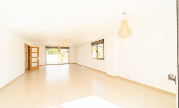 Venta - Villa -
Torrevieja - Aguas nuevas 2
