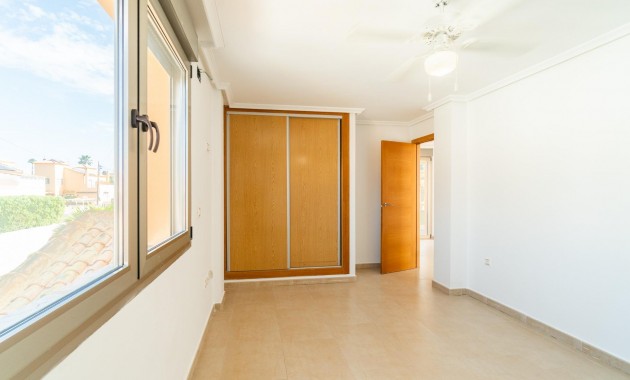 Venta - Villa -
Torrevieja - Aguas nuevas 2