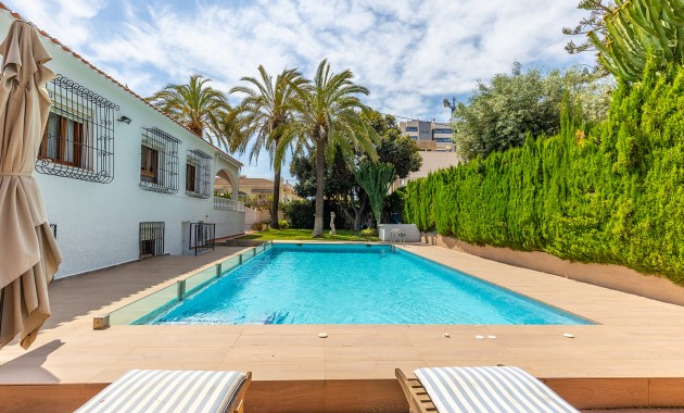 Resale - Villa -
Torrevieja - Rocio del mar