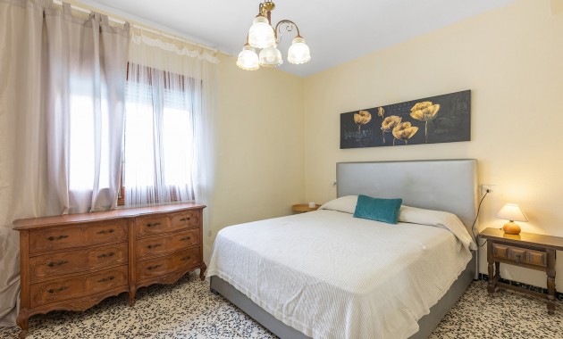 Resale - Villa -
Torrevieja - Rocio del mar