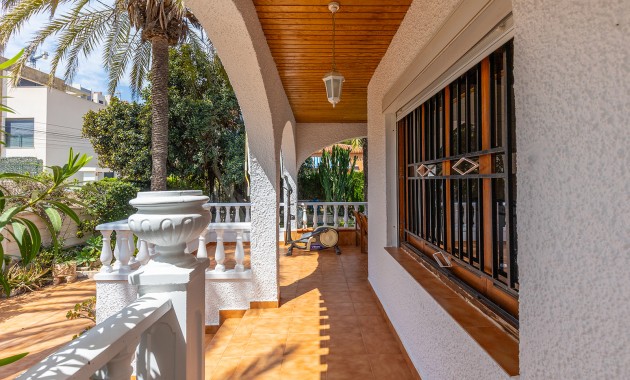 Resale - Villa -
Torrevieja - Rocio del mar