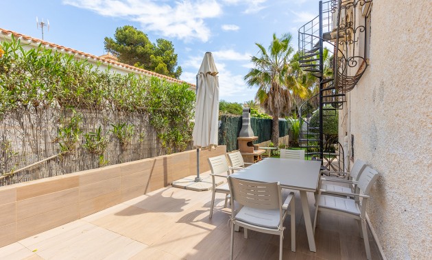 Resale - Villa -
Torrevieja - Rocio del mar