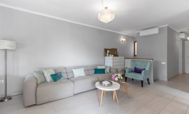 Resale - Villa -
Torrevieja - Rocio del mar