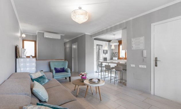 Resale - Villa -
Torrevieja - Rocio del mar