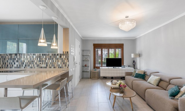Resale - Villa -
Torrevieja - Rocio del mar