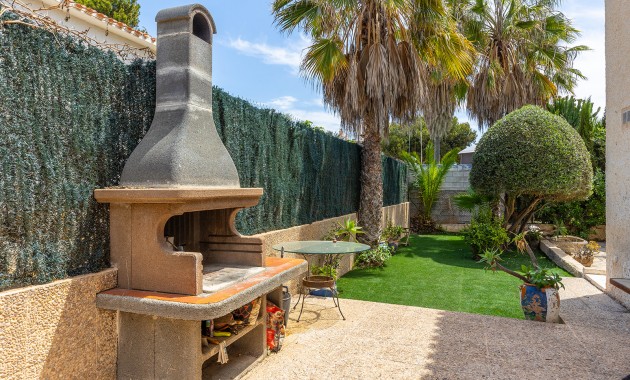 Resale - Villa -
Torrevieja - Rocio del mar
