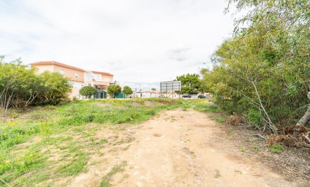 Sale - Plot -
Torrevieja - Los balcones