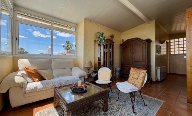 Resale - Einfamilienhaus -
Orihuela - Villamartin
