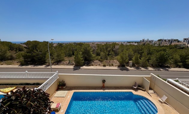 Resale - Einfamilienhaus -
Orihuela - Villamartin
