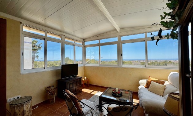 Resale - Einfamilienhaus -
Orihuela - Villamartin