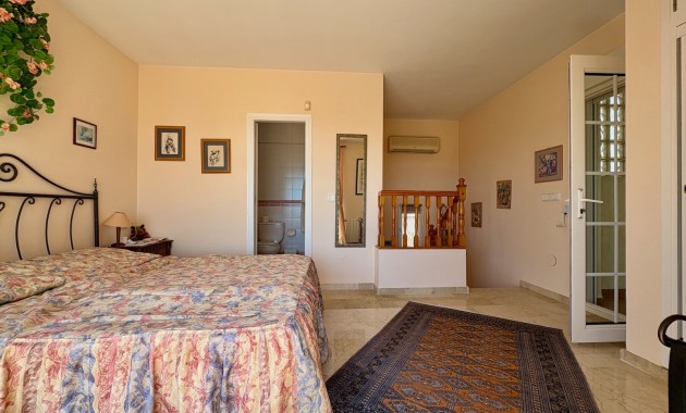 Resale - Einfamilienhaus -
Orihuela - Villamartin