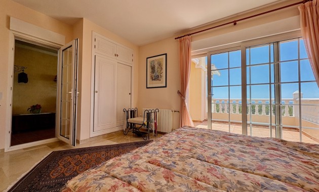 Resale - Einfamilienhaus -
Orihuela - Villamartin