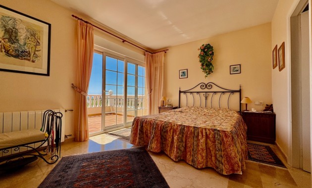 Resale - Einfamilienhaus -
Orihuela - Villamartin