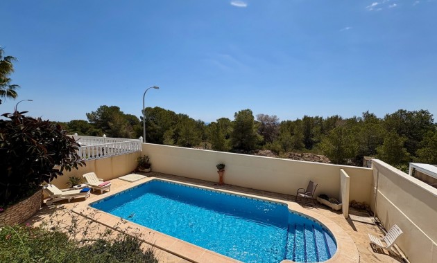 Resale - Einfamilienhaus -
Orihuela - Villamartin