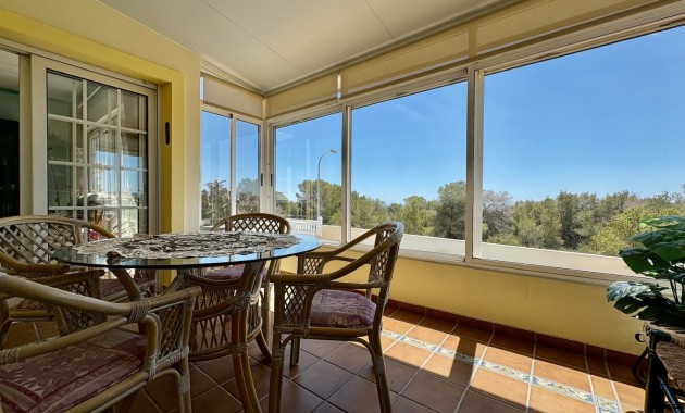 Resale - Einfamilienhaus -
Orihuela - Villamartin