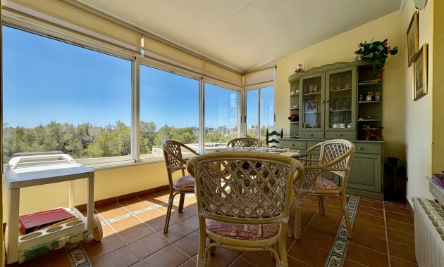 Resale - Einfamilienhaus -
Orihuela - Villamartin