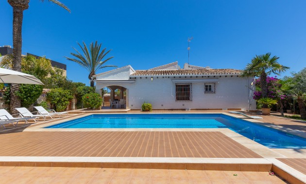 Venta - Villa -
Orihuela - Orihuela Costa