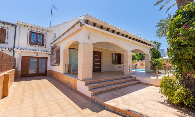 Venta - Villa -
Orihuela - Orihuela Costa