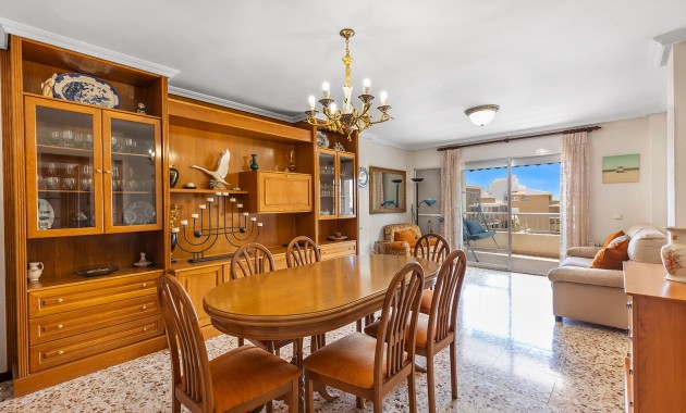 Resale - Wohnung -
Torrevieja - Rocio del mar