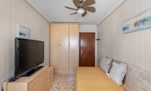 Resale - Wohnung -
Torrevieja - Rocio del mar