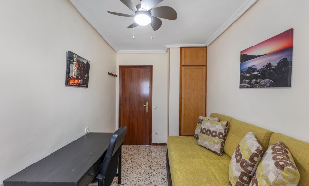 Resale - Wohnung -
Torrevieja - Rocio del mar
