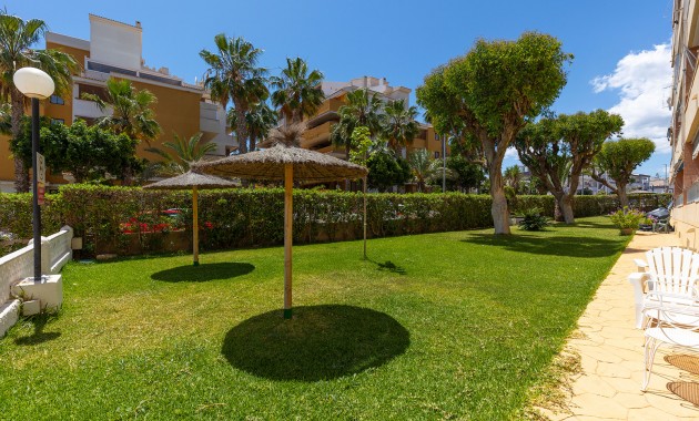 Resale - Wohnung -
Torrevieja - Rocio del mar