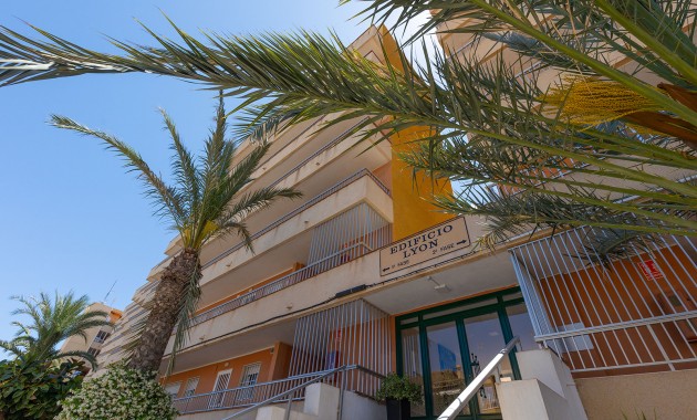 Resale - Wohnung -
Torrevieja - Rocio del mar