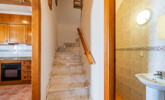 Resale - Chalet -
Orihuela Costa - Punta Prima