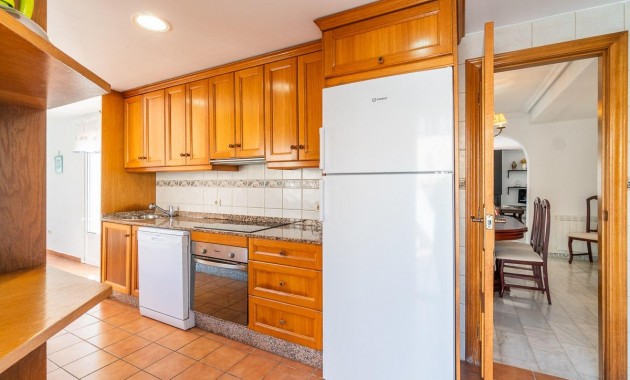 Sale - Villa -
Torrevieja - La Mata
