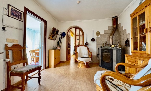 Resale - Einfamilienhaus -
Orihuela Costa - Montezenia