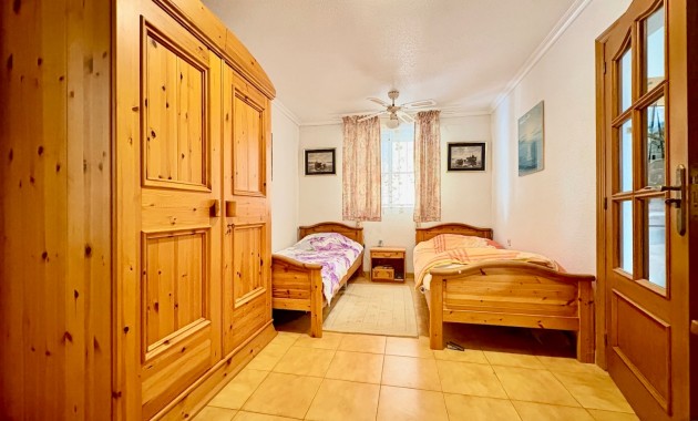 Resale - Einfamilienhaus -
Orihuela Costa - Montezenia