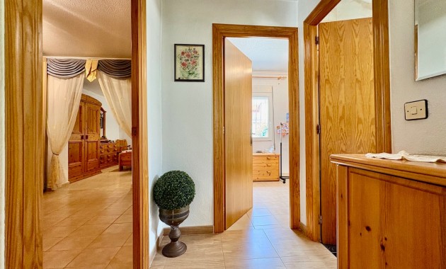 Resale - Einfamilienhaus -
Orihuela Costa - Montezenia