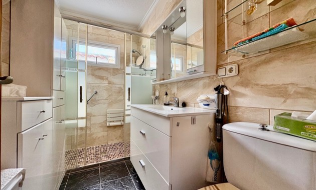 Resale - Einfamilienhaus -
Orihuela Costa - Montezenia