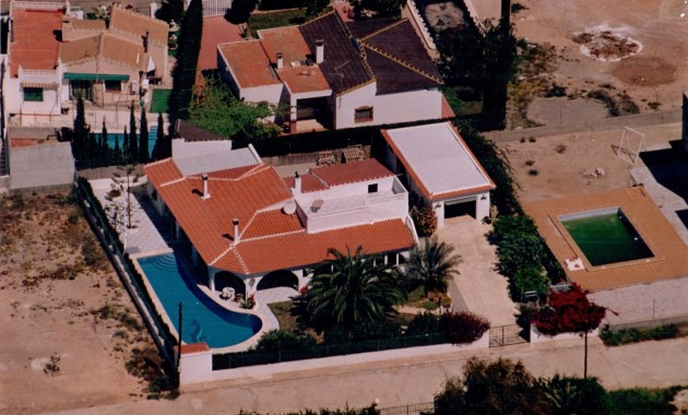 Resale - Einfamilienhaus -
Orihuela Costa - Montezenia
