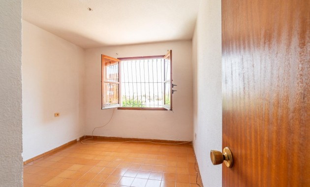 Venta - Apartamento -
Orihuela Costa - La Regia