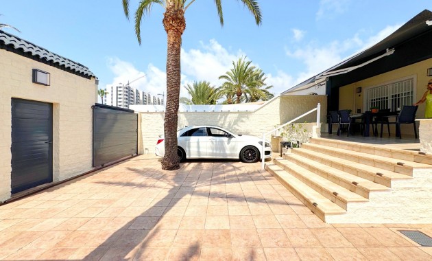 Resale - Villa -
Torrevieja - Rocio del mar