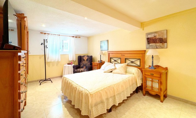 Resale - Villa -
Torrevieja - Rocio del mar