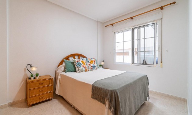 Resale - Flat -
Algorfa