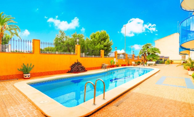 Resale - Flat -
Algorfa