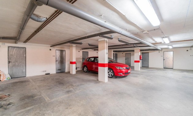 Resale - Flat -
Algorfa