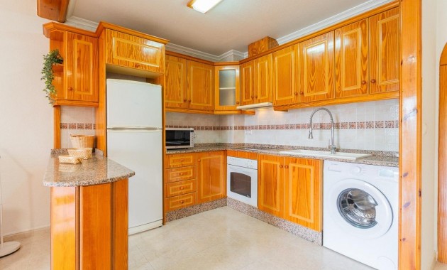 Resale - Flat -
Algorfa