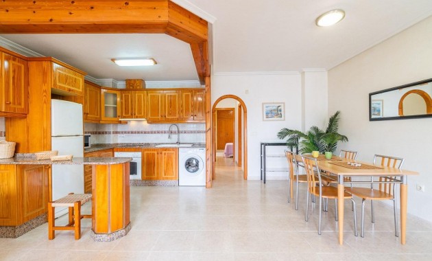 Resale - Flat -
Algorfa